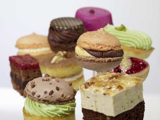 Patisserie und Backwaren (Schnitten, Torten, Kuchen, Wähen, Mini-Patisserie, Cakes)