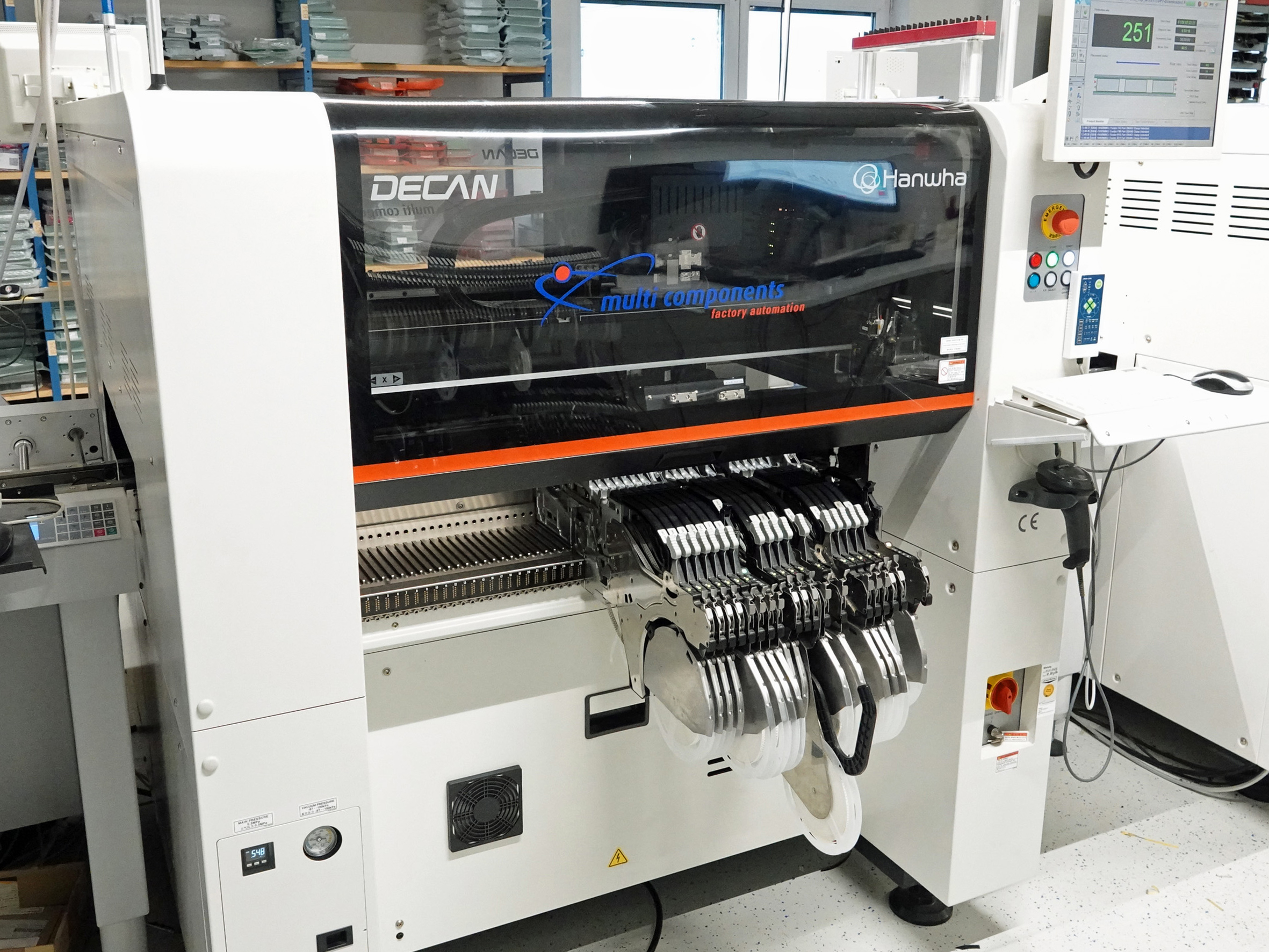 Fertigung bei Hauss Elektronik