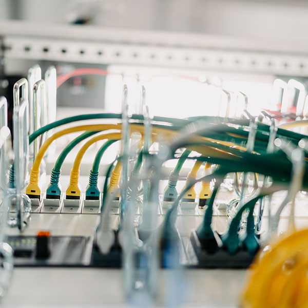 Kabel mit Steckverbindungen