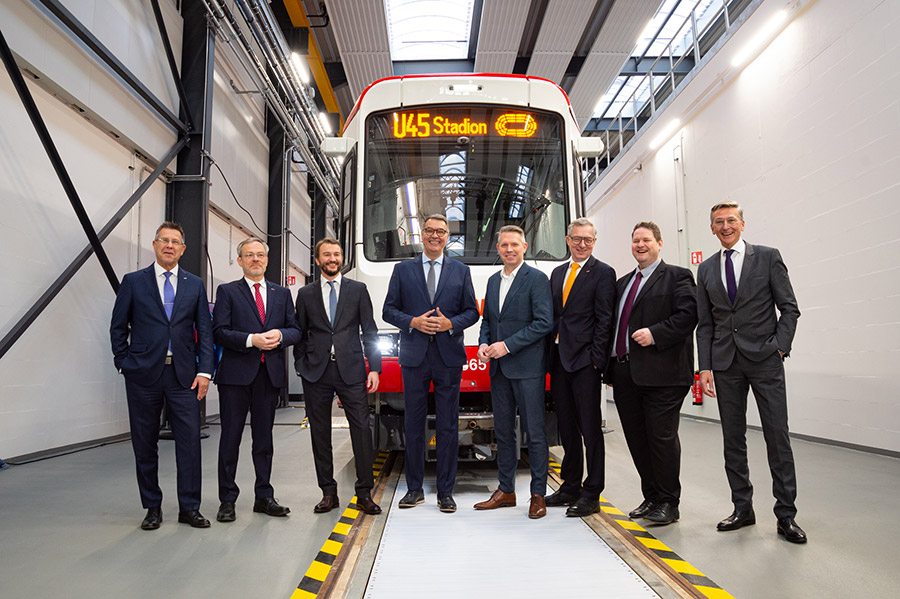 Vamos Hochflur-Stadtbahn für Dortmund