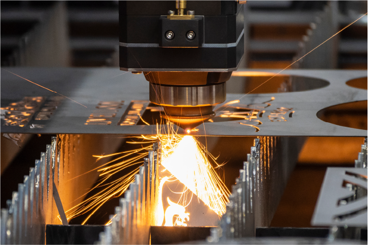 Blechbearbeitung — Laser, Stanzen, Biegen